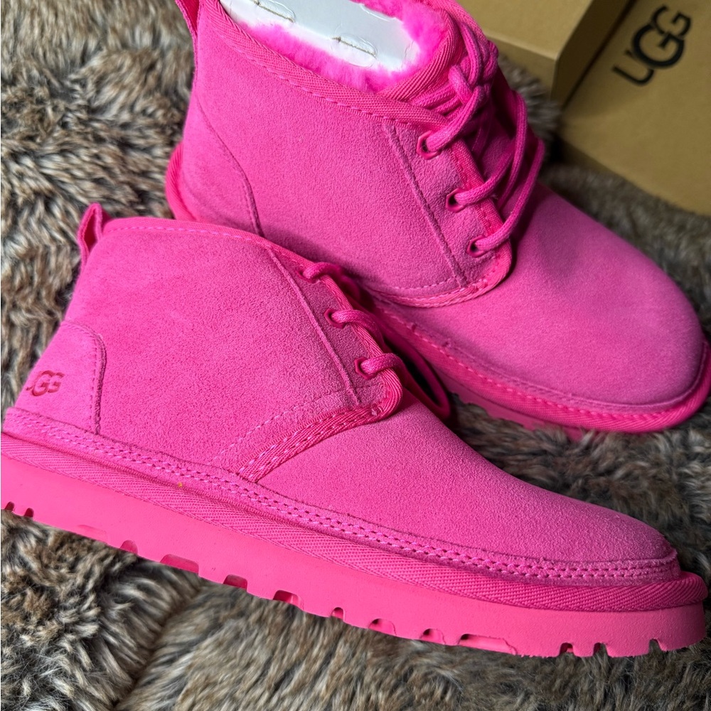 🔥 RARE UGG Neumel Boots in Hot Pink (Carnation) – Women’s Size 7